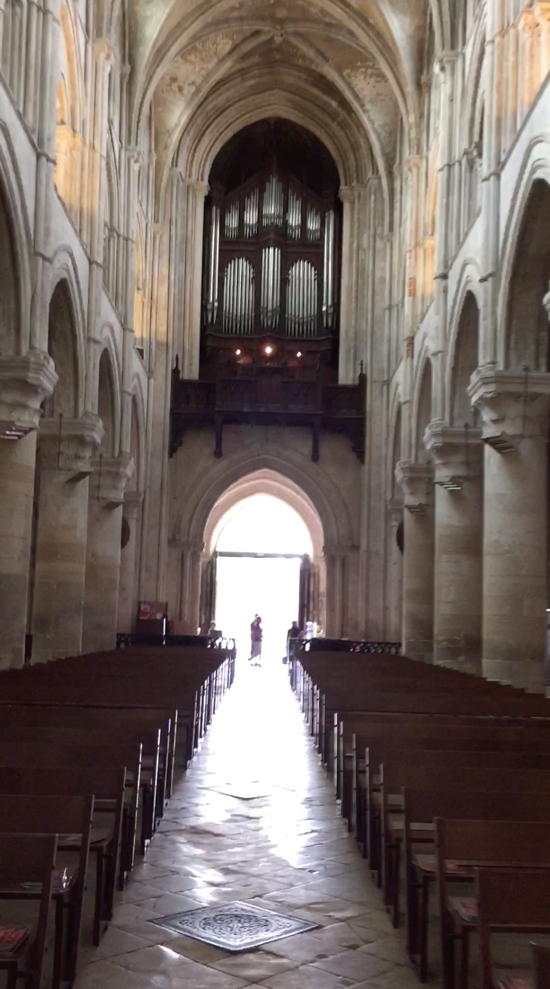 therese03_fichiers/trumpettunelisieux.jpg
